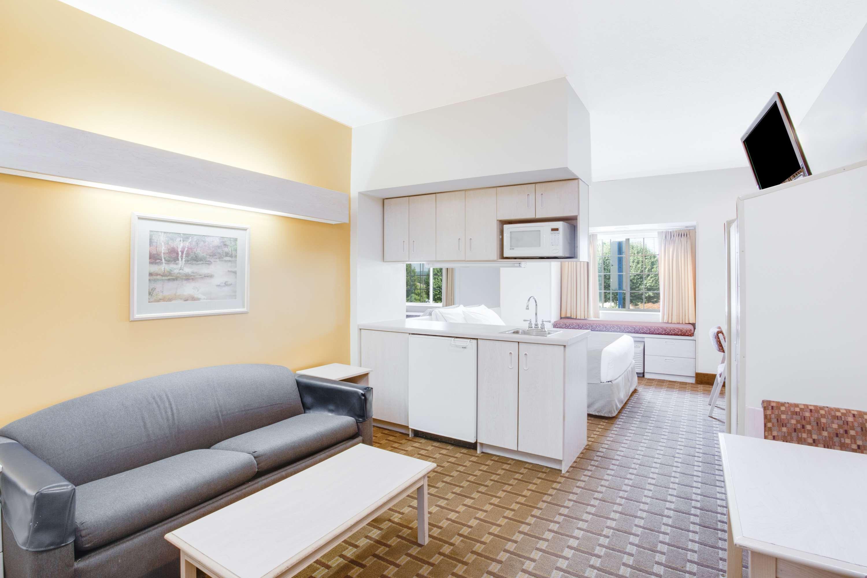 Surestay Hotel By Best Western Christiansburg Blacksburg Exterior photo
