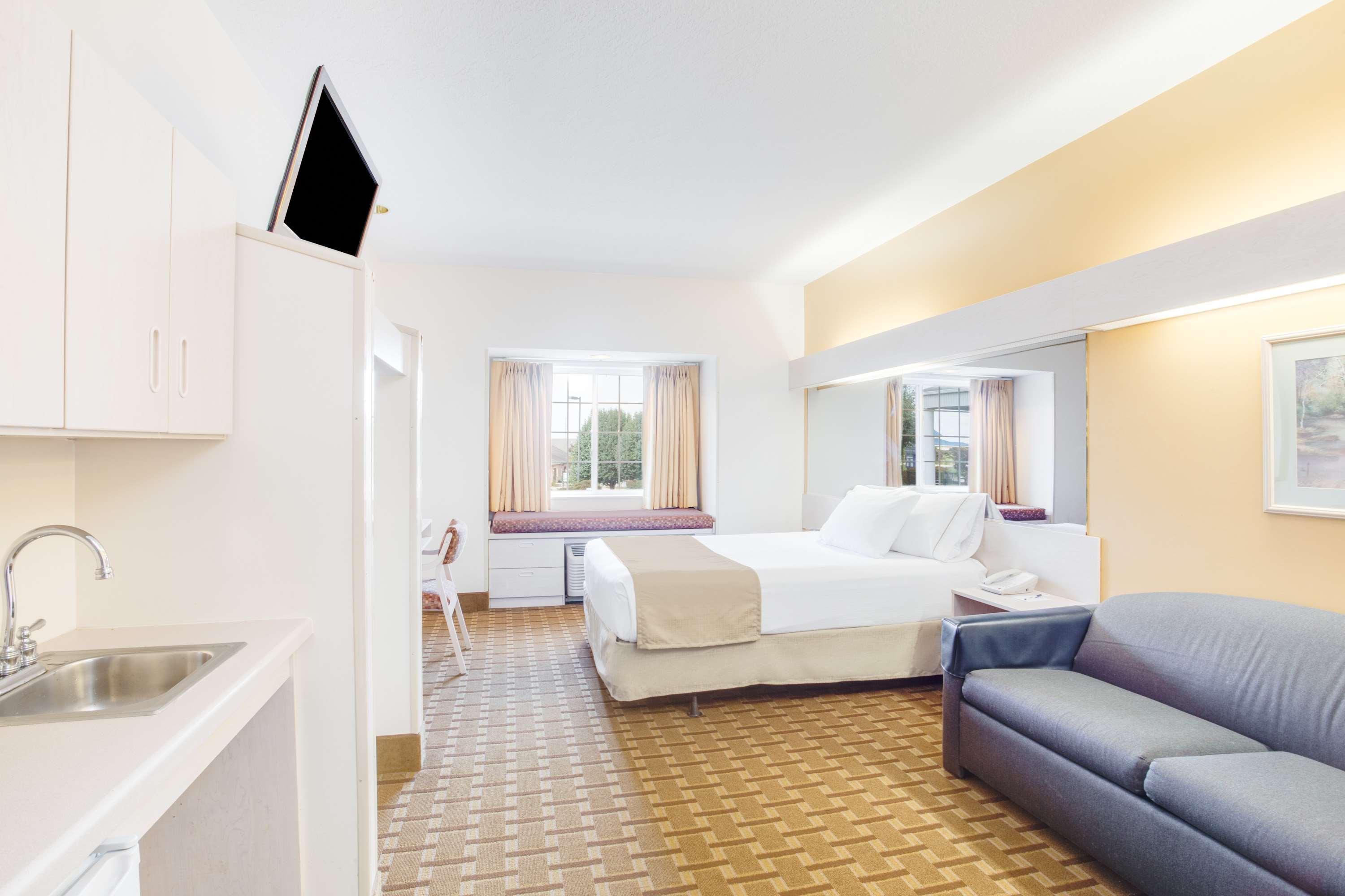 Surestay Hotel By Best Western Christiansburg Blacksburg Exterior photo