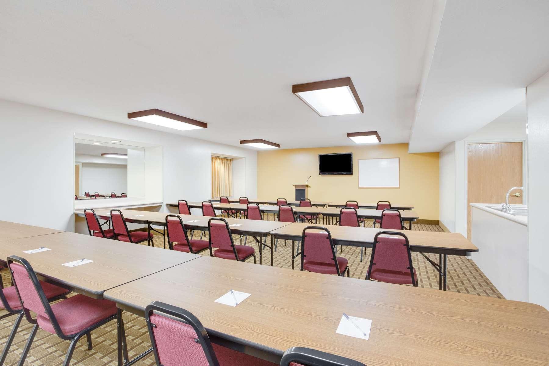 Surestay Hotel By Best Western Christiansburg Blacksburg Exterior photo